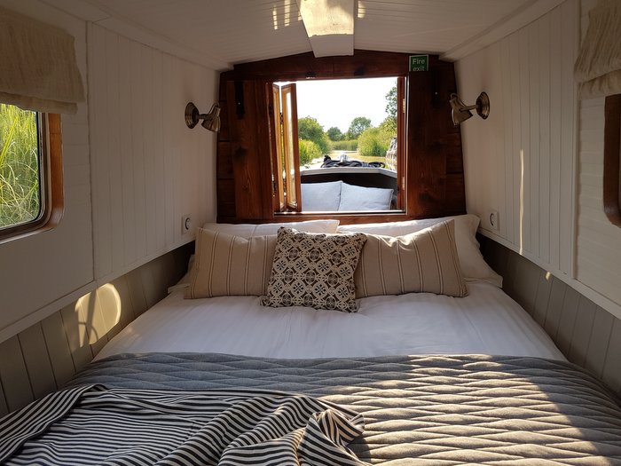 Luxury Canal Boat Hire How We Created Luxury On A Narrowboat For Hire Our Story