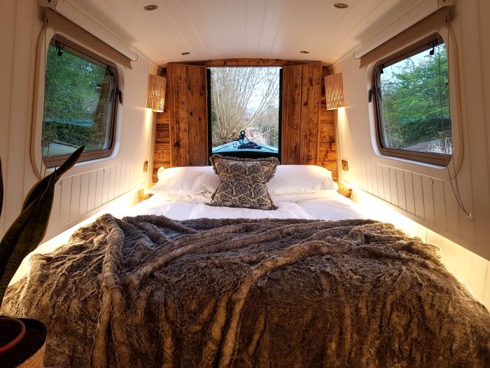 Luxury canal boat hire for couples with a king size bed