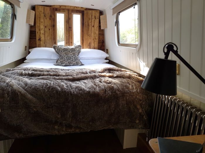 boutique narrowboat bed