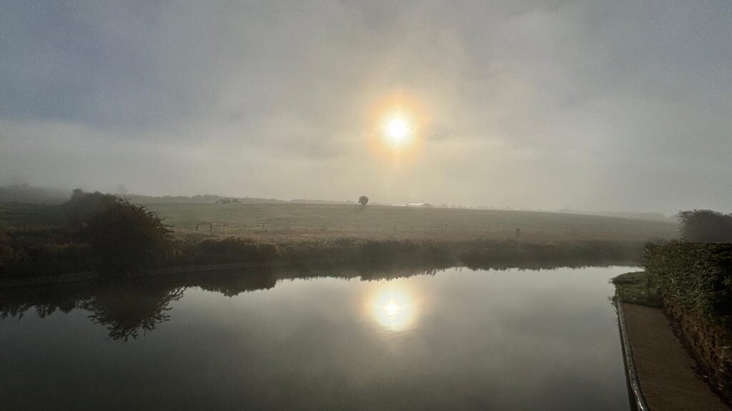 Morning mist on the grand union canal